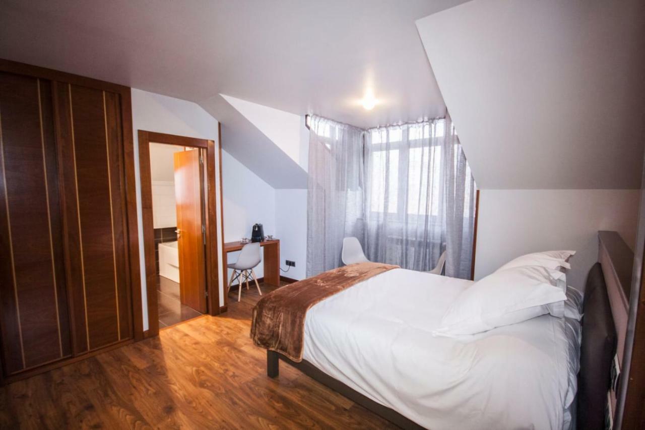 Hospedium Hotel La Casona Del Conde Norena ภายนอก รูปภาพ