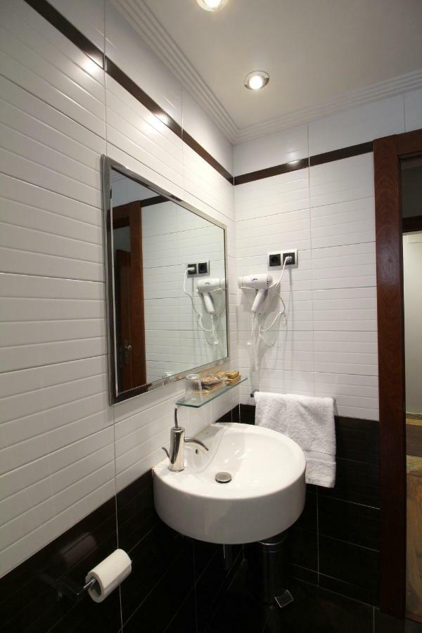 Hospedium Hotel La Casona Del Conde Norena ภายนอก รูปภาพ